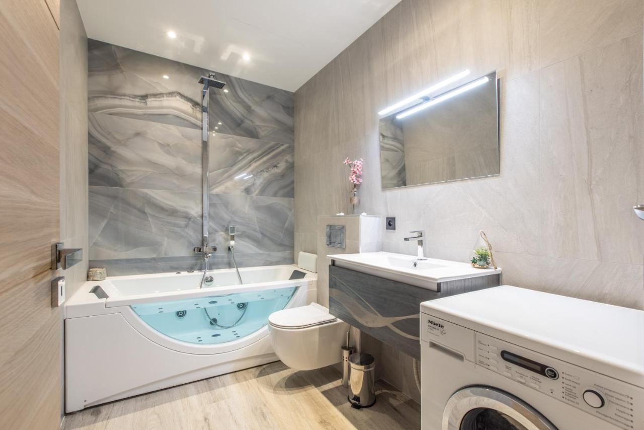 Meynadier apartment - New - AC - Wifi - Close Beach&Palais - LRA Cannes Extérieur photo